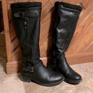 Dream Pairs Lined Black Boots Size 8.5